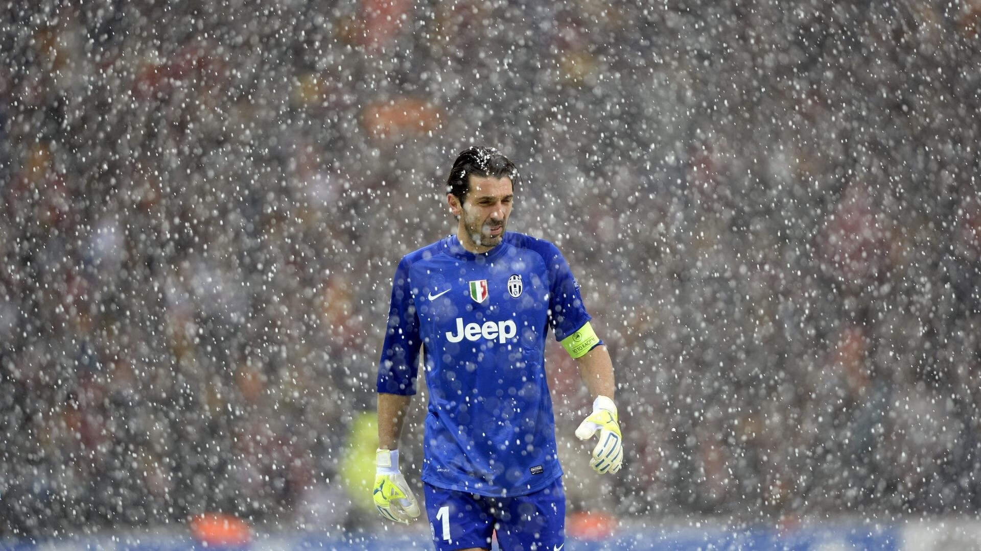 开云体育入口-英超争冠焦点战，当佛罗伦萨的节奏哲学，遇上西班牙的控球血脉